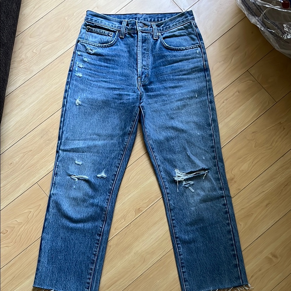 Carmar Distressed Jeans